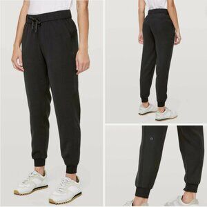 Lululemon On The Fly Jogger 28" Black Woven dance studio on the move